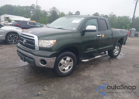 2011 Toyota Tundra Grade 4.6L V8 z USA, uszkodzony, nr VIN 5TFUM5F19BX023354